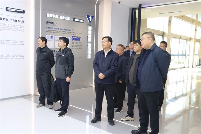 鞏義市委副書記、市長(zhǎng)郭程明到明泰鋁業(yè)調(diào)研數(shù)智化建設(shè)工作